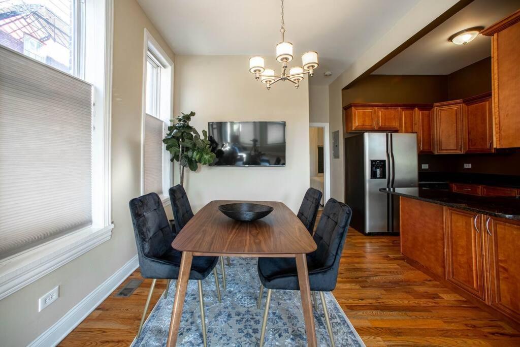 Appartement Getaway In The Heart Of Pilsen Chicago Extérieur photo