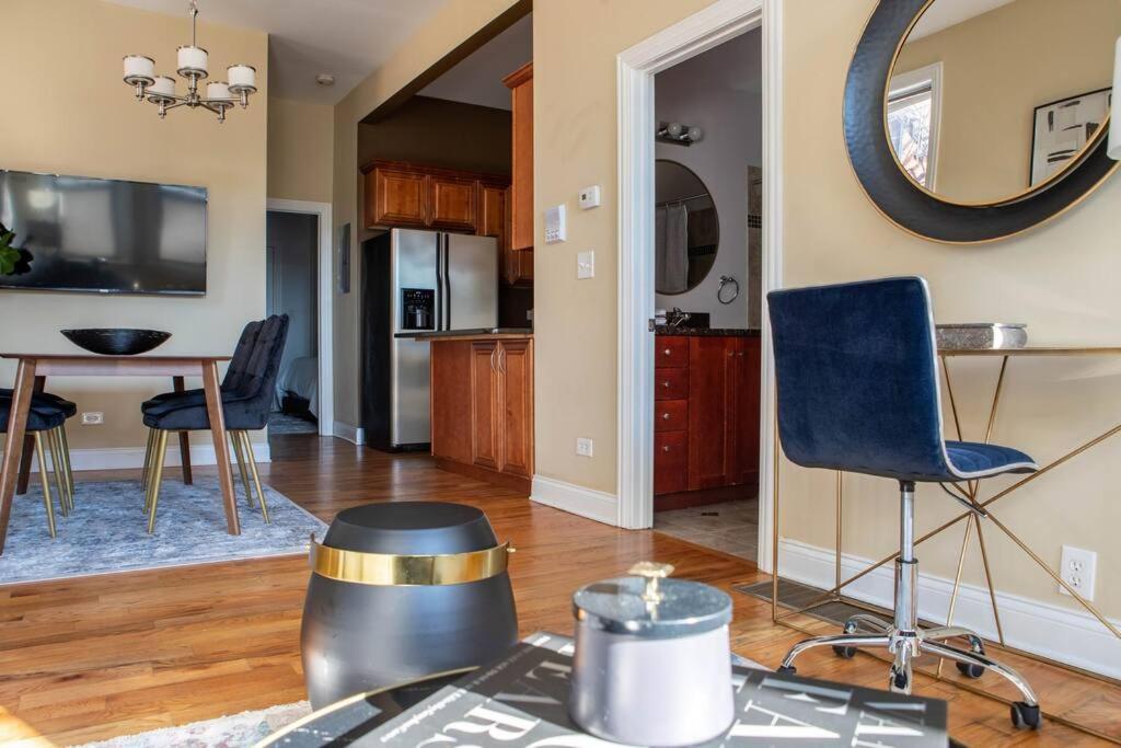 Appartement Getaway In The Heart Of Pilsen Chicago Extérieur photo